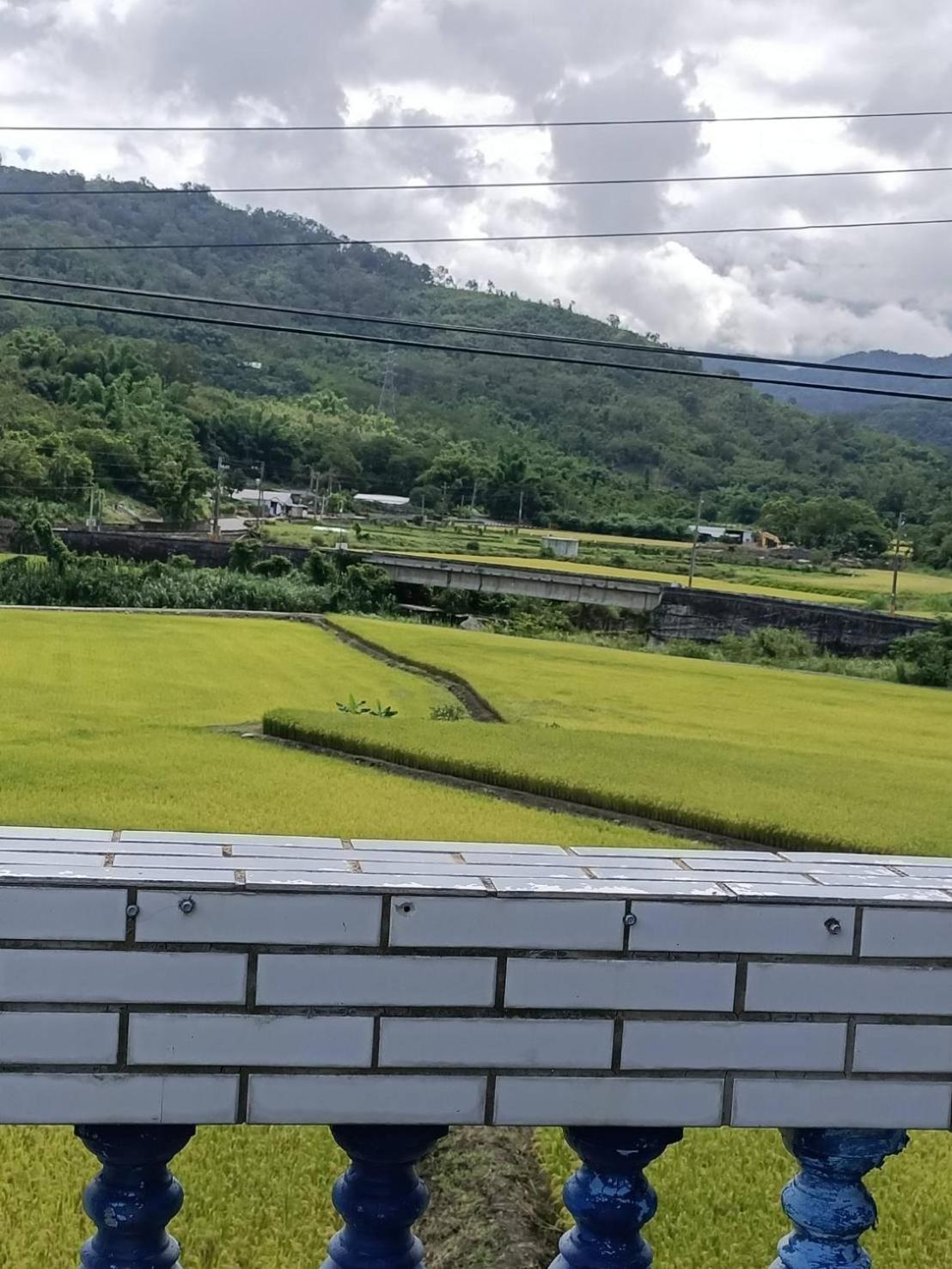 十畝田山莊會館 Hotel Чишанг Екстериор снимка