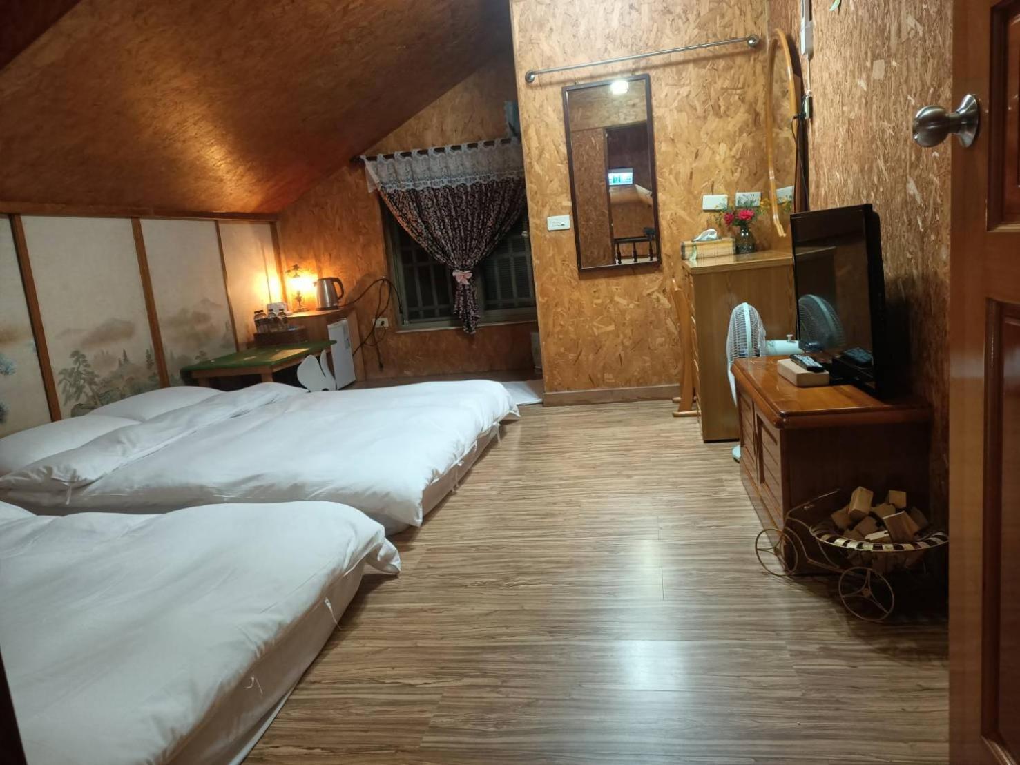 十畝田山莊會館 Hotel Чишанг Екстериор снимка